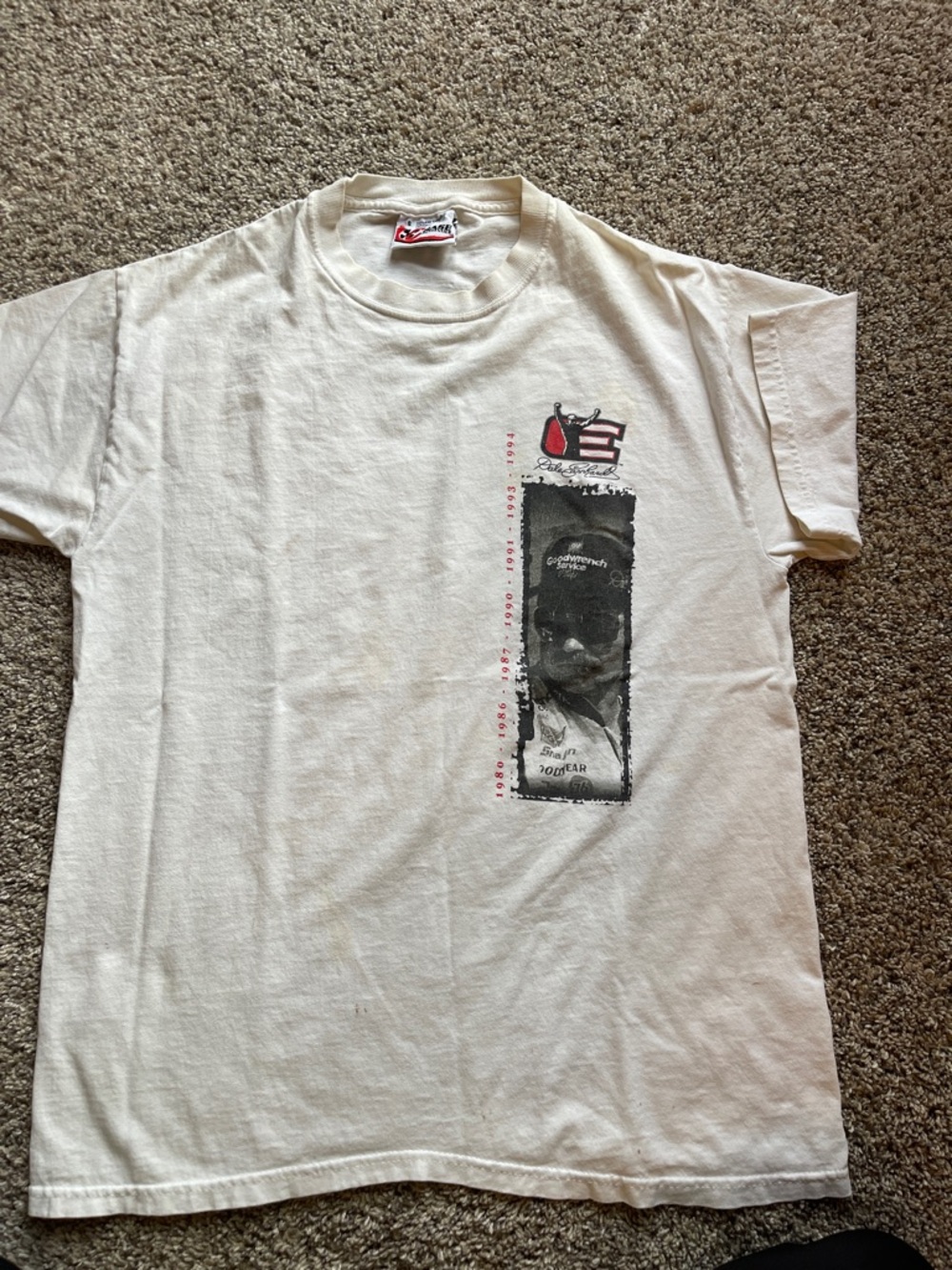 Vintage Graphic Short-Sleeve Dale Earnhardt Crewneck T-Shirt - White